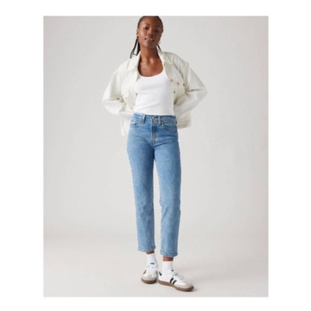 Womens Levi's 501‎ Skinny Jeans Button Fly Light Wash Denim Frayed Hem